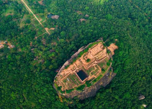 5-Day Sri Lanka Tour Package: Explore Sigiriya, Dambulla, Kandy, and Bentota