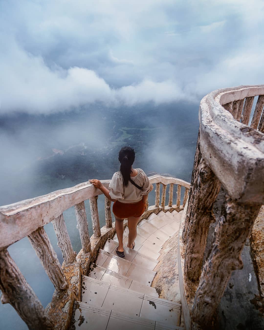 Exploring the mesmerizing Ambuluwawa Tower in Sri Lanka